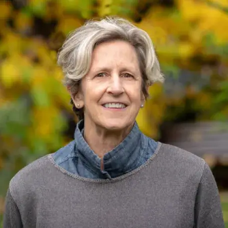 Headshot Ann Hazelrigg