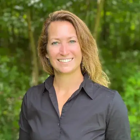 Headshot of Cheryl Frank Sullivan
